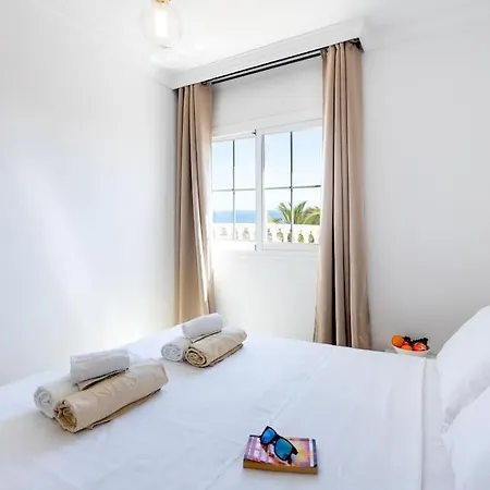 Verano Sea View And Pool Villa *